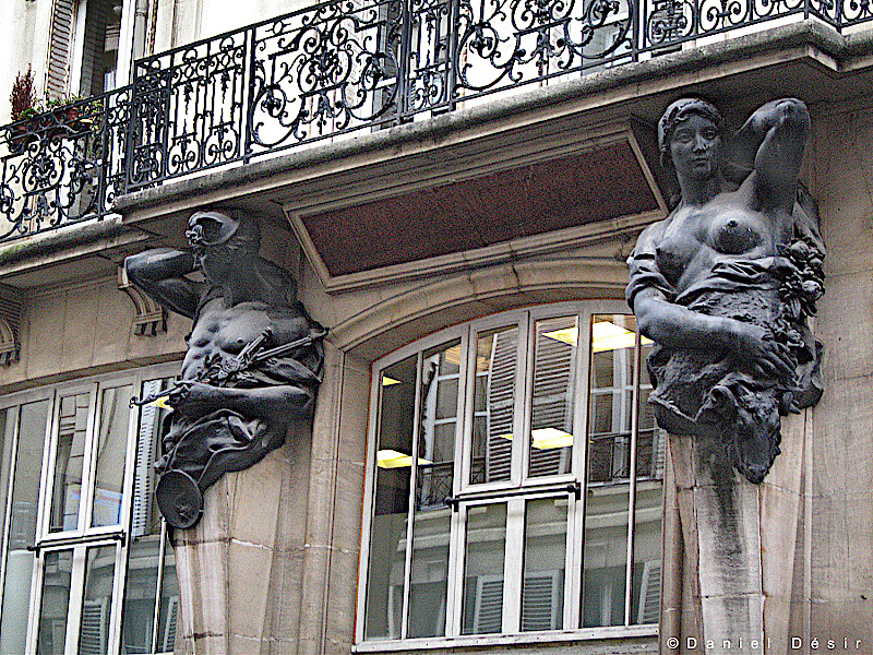 Back to the gallery 10