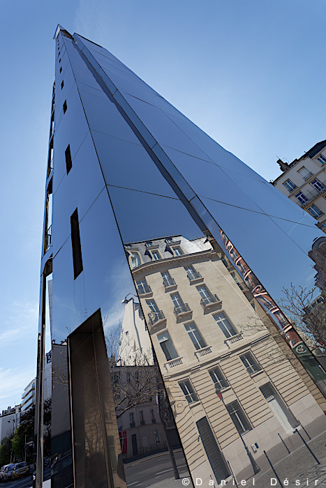 Back to the gallery 14