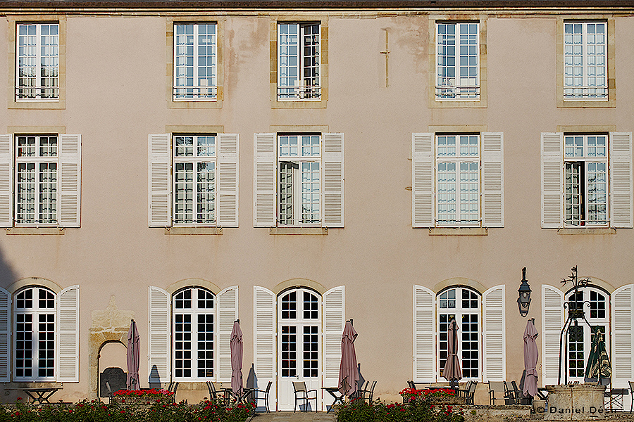 Back to the gallery 19