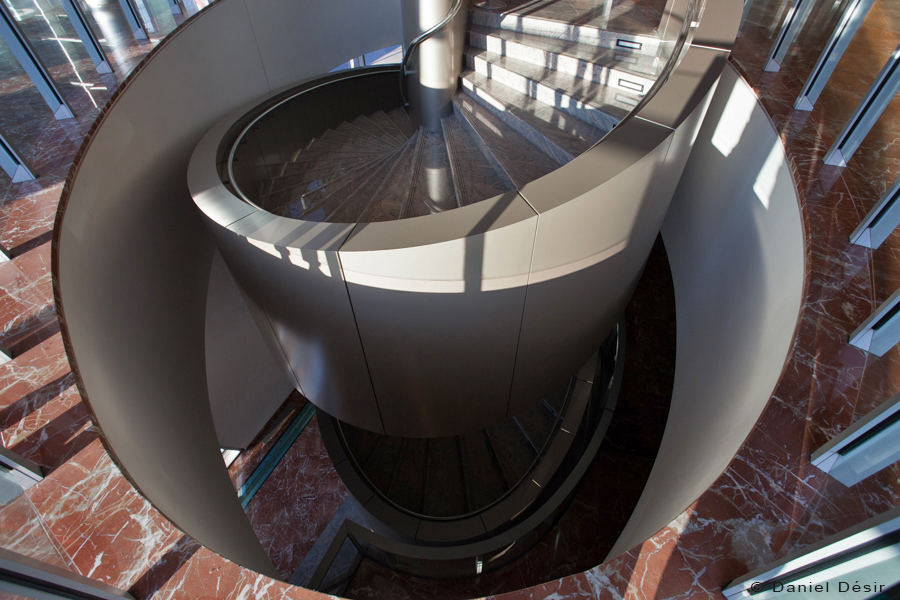 Back to the gallery 23