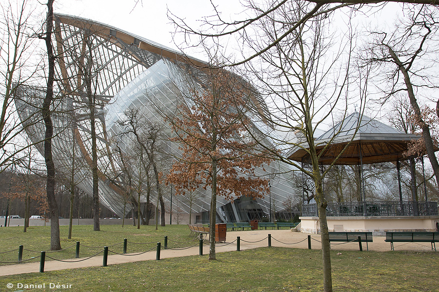 Back to the gallery 32