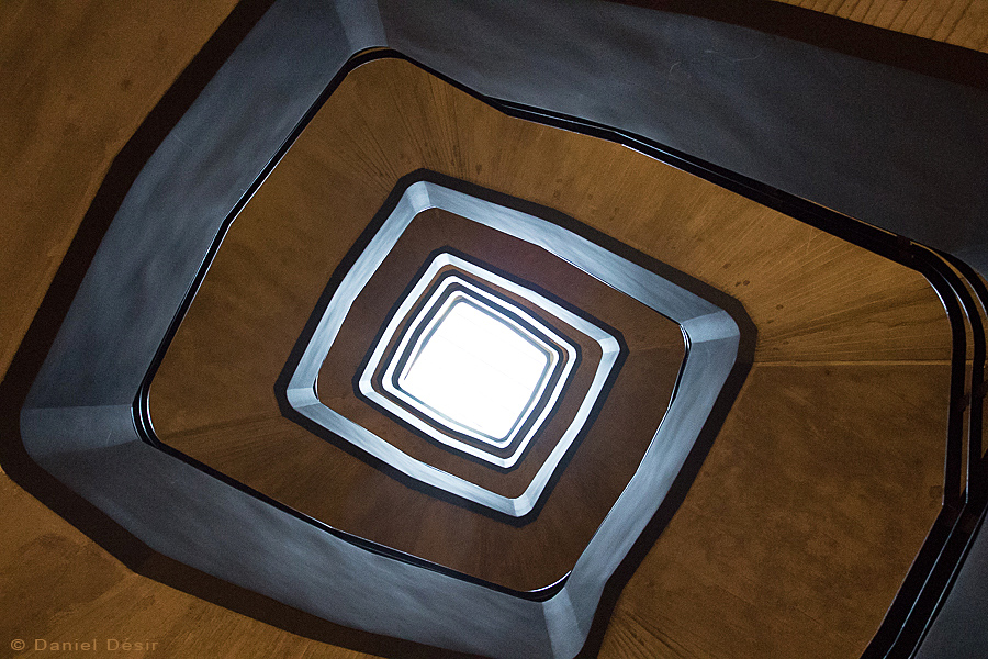 Back to the gallery 33