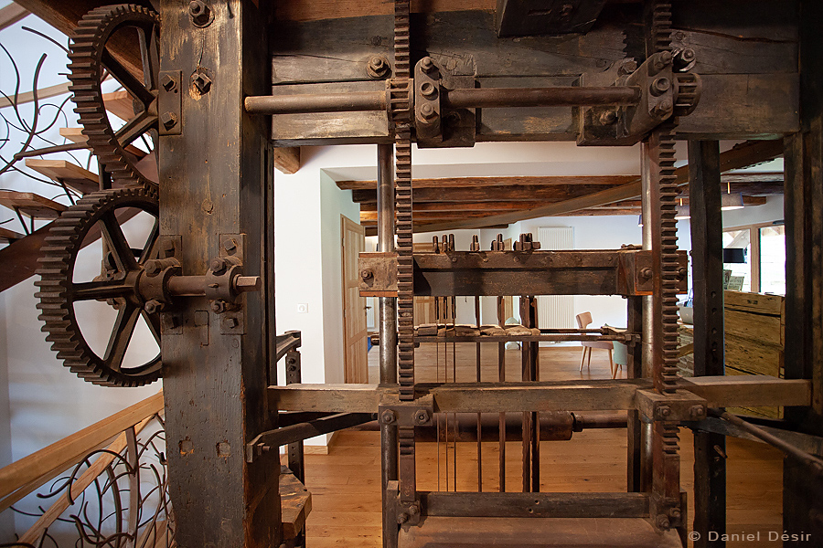 Back to the gallery 33