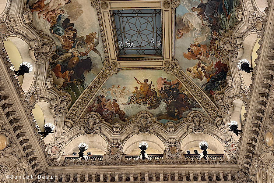 Back to the gallery 38